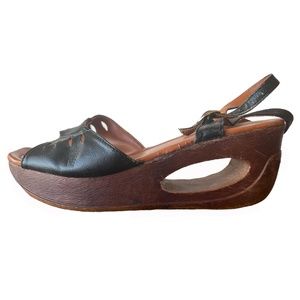 Vintage Peek Through Wedges